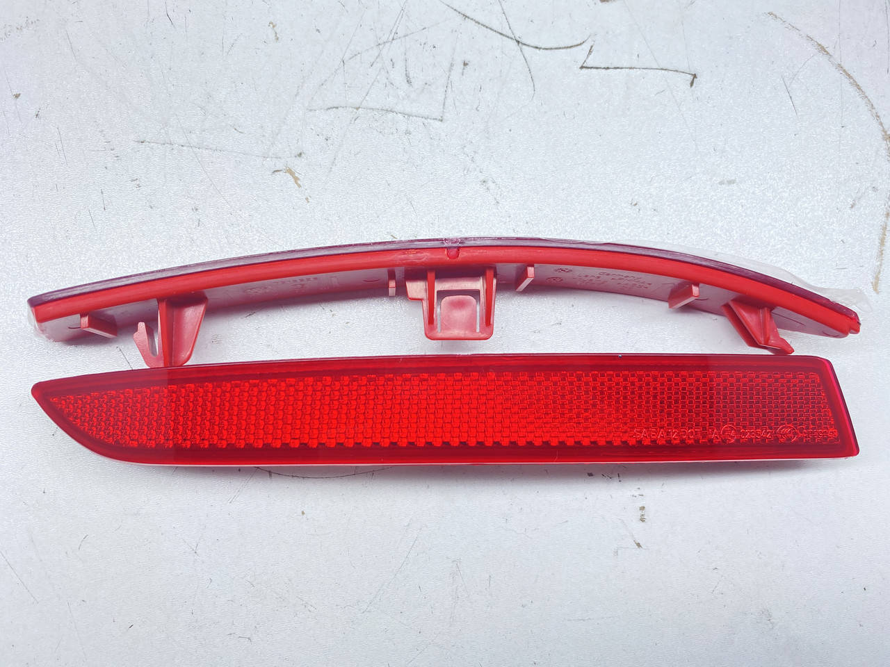 

63147318555 Катафот BMW 5 F10 f18 LCI рестайлинг Отражатель в бампер задний левый
