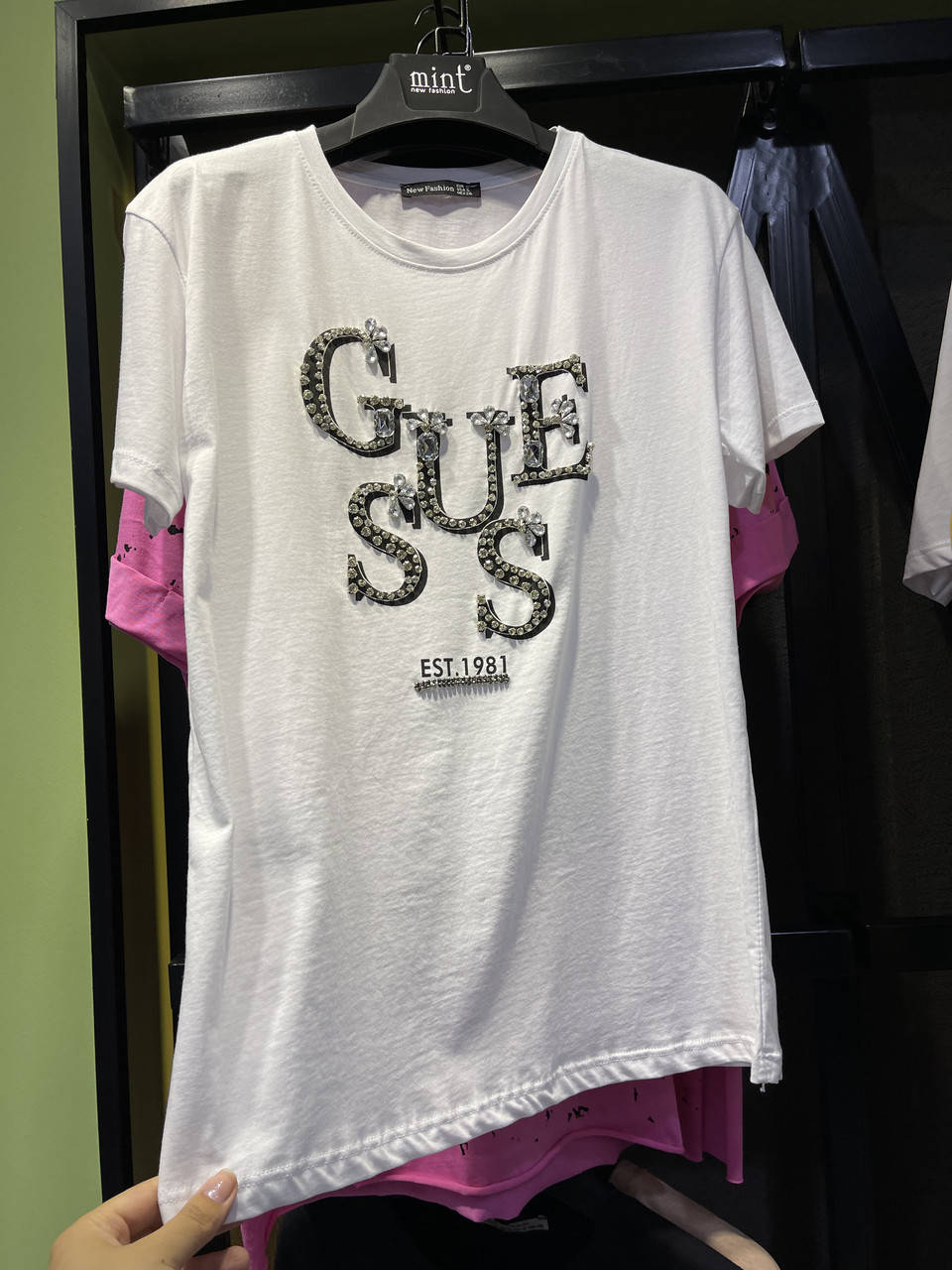 

Женская футболка белая Guess Турция Mint, Оранжевый