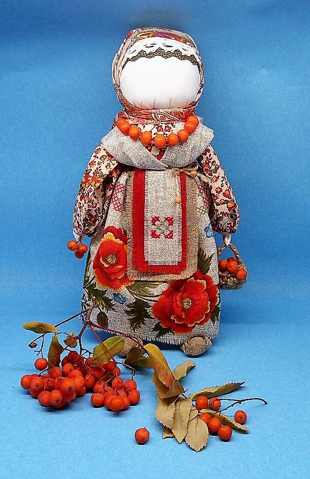 

Обережная кукла-мотанка"Рябинка"