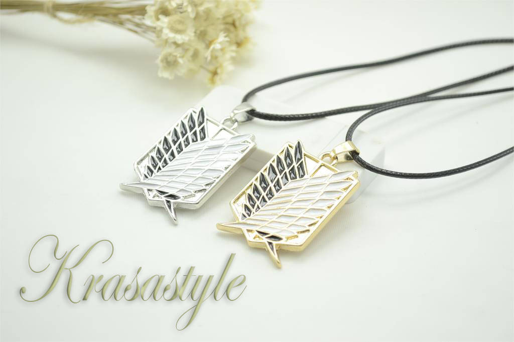 

Кулон "Атака на Титанов" Золото