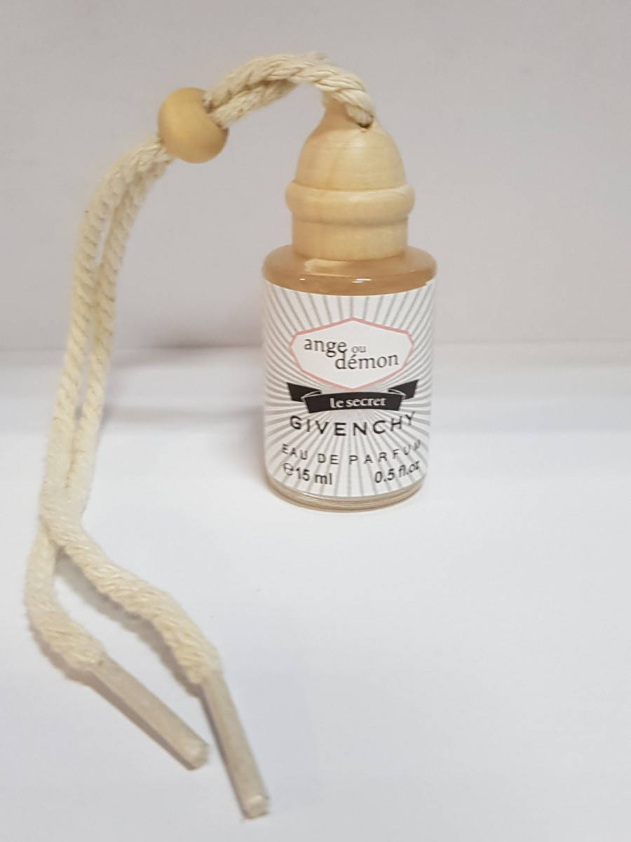 

Ароматизатор в авто масляный Gvenchy Ange ou Demon Le Secret 15ml