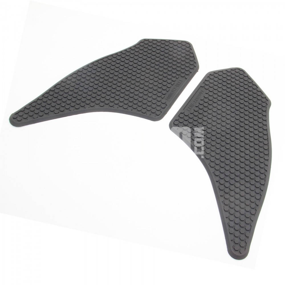 

Наклейка на бак резиновая (л+п) (тип №2) 4мм