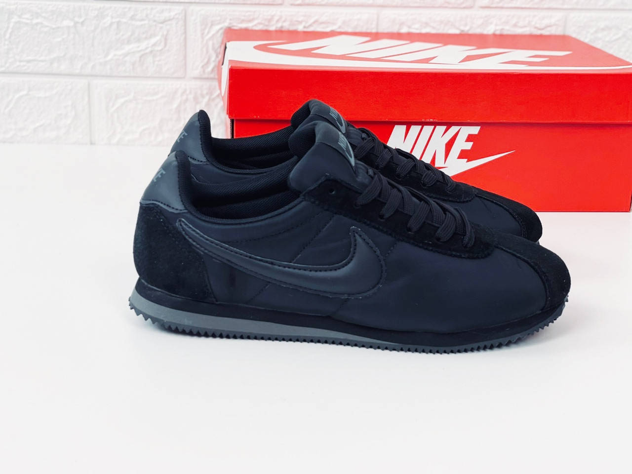 

Кроссовки мужские nike classic cortez nylon all black кросівки кортези 44, Черный