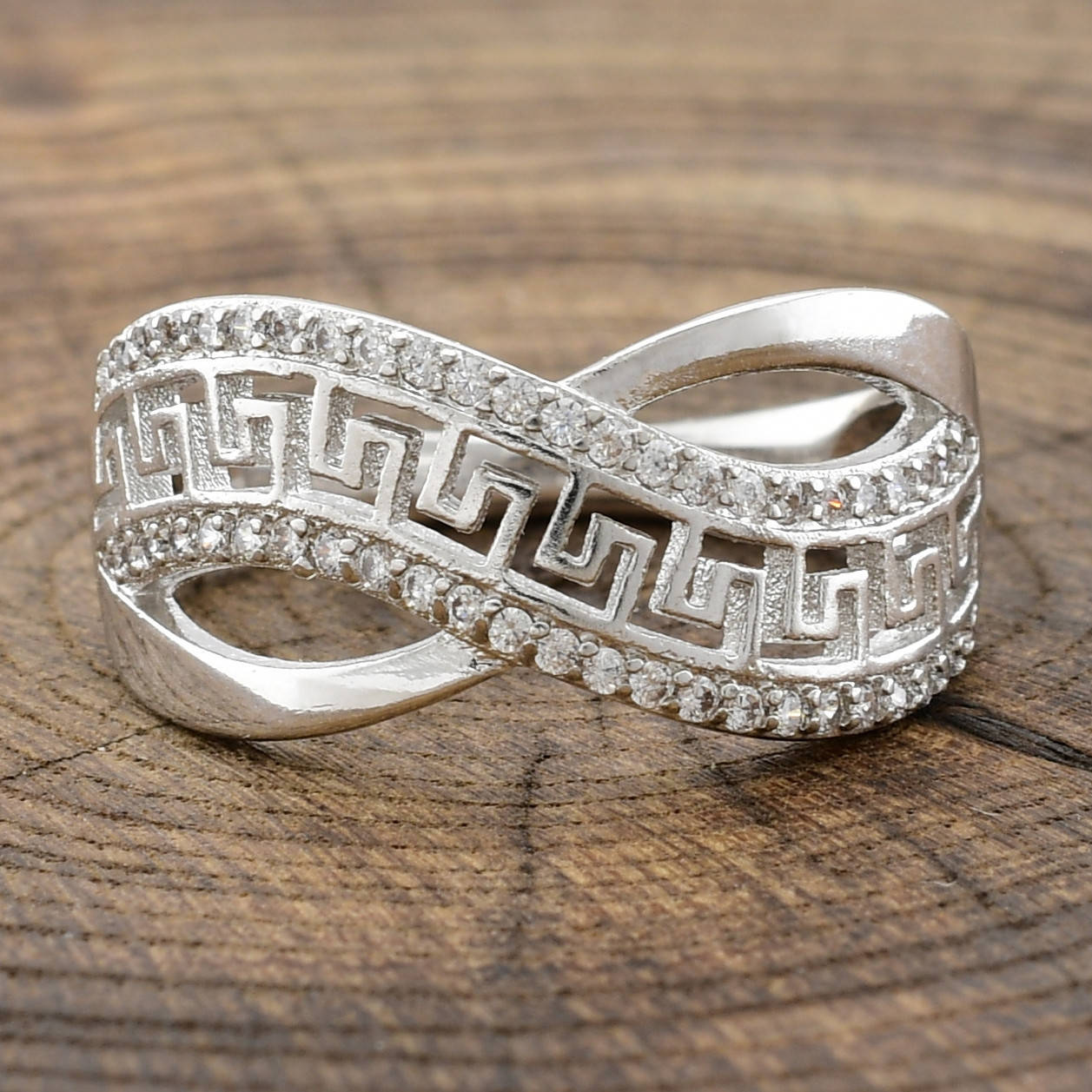 

Кольцо Xuping 32956 белые фианиты позолота Белое Золото размер 19