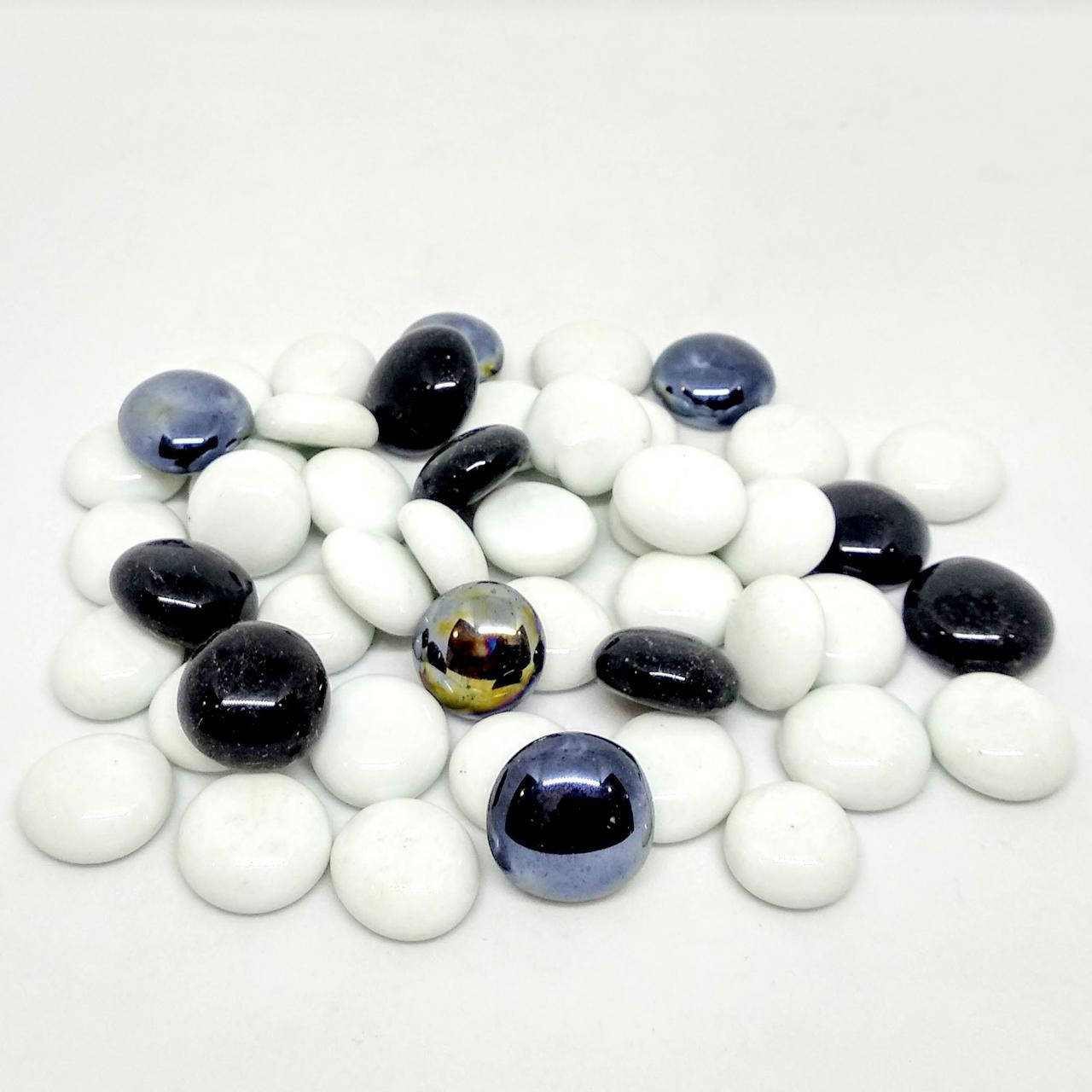 

Камни декоративные стеклянные Charm Stones капли матовые черные и белые 010