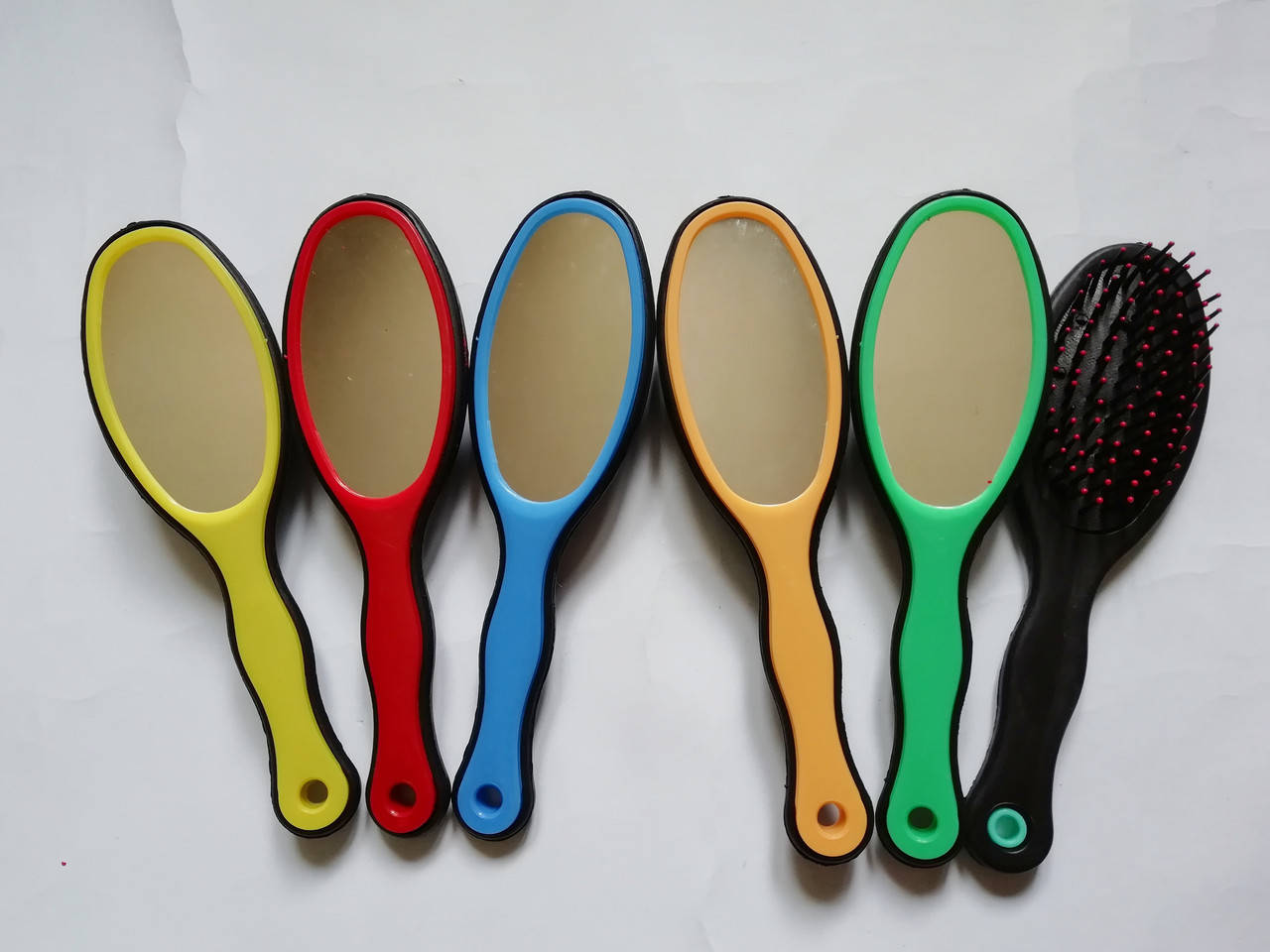 

Расчёска массажная с зеркалом