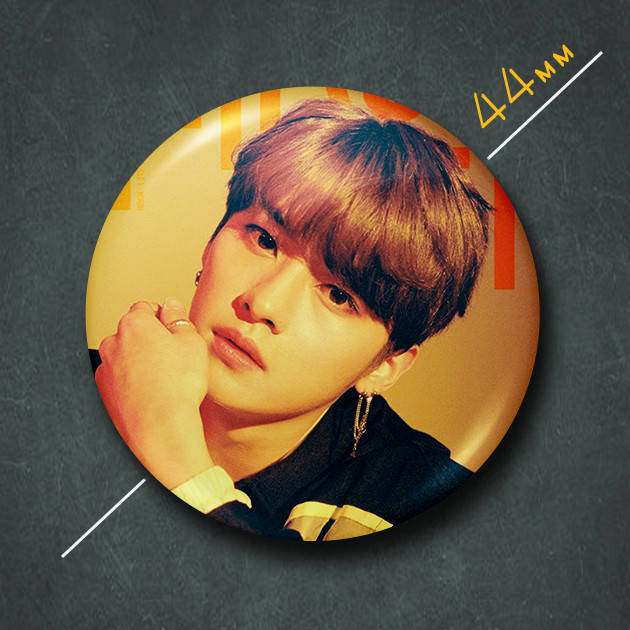 

"Ли Ноу / Lee Know (Stray Kids SKZ)" значок круглый на булавке Ø44 мм