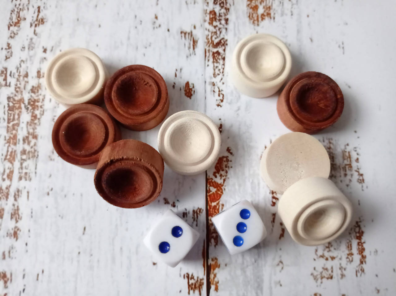 

Фишки для нард + кубики 02 ( 2.6см.)