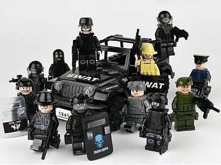 

Фигурки человечки военные спецназ swat солдаты оружие машина джип для лего lego
