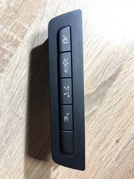 

Блок кнопок Bmw 5-Series F10 N63B44 2013 (б/у)