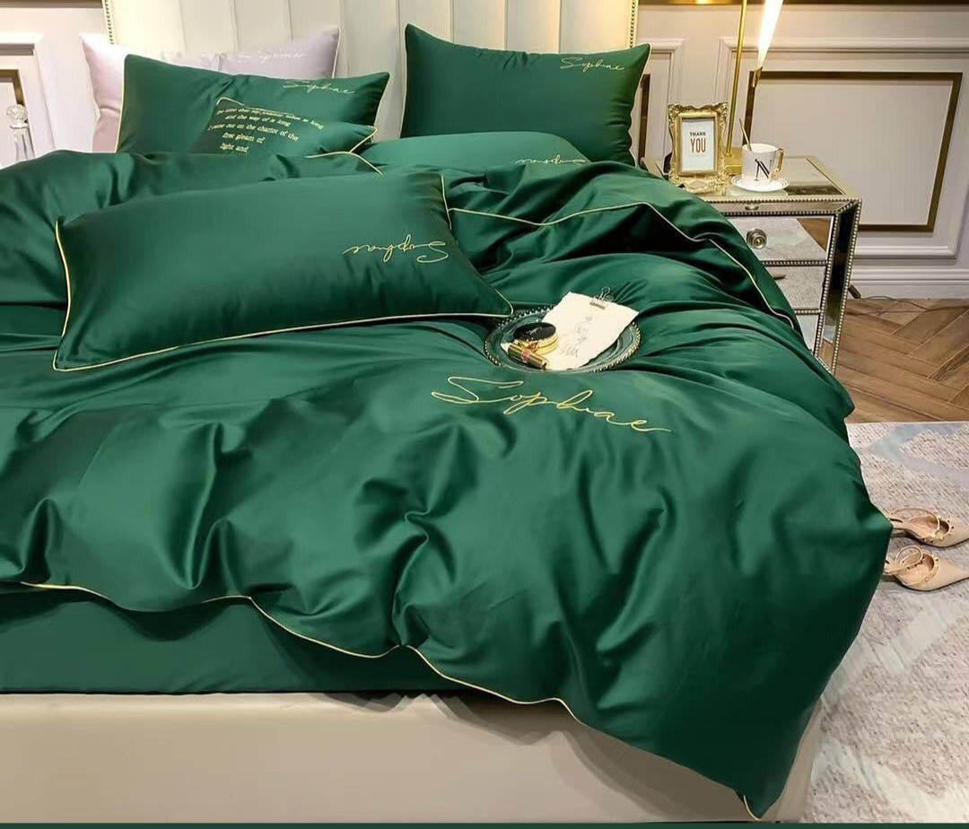 

Сатиновое постельное белье евро размер HOME TEXTILE зелёный.