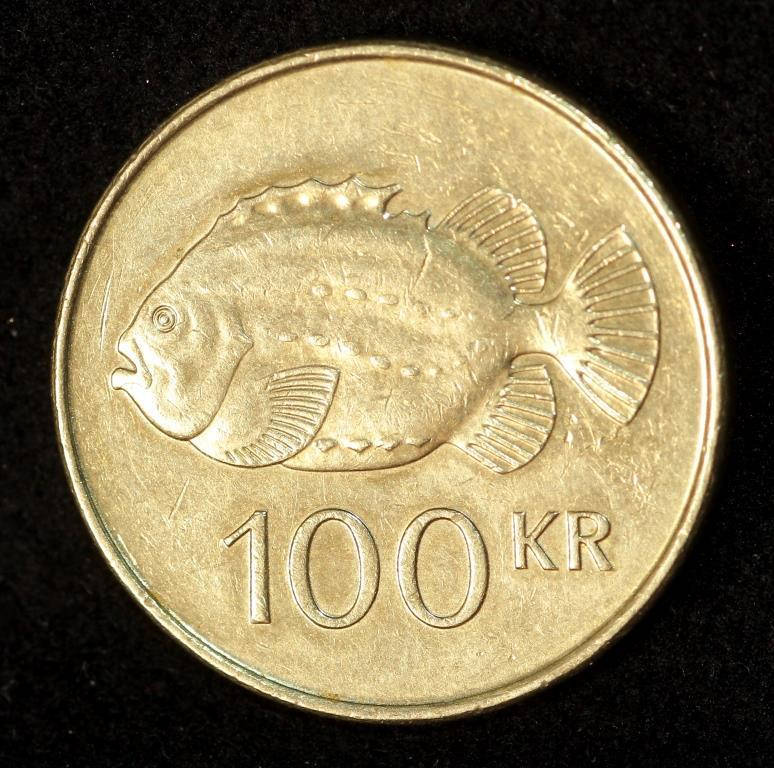 

Монета Исландии 100 крон 2007 г. Рыба Пинагора