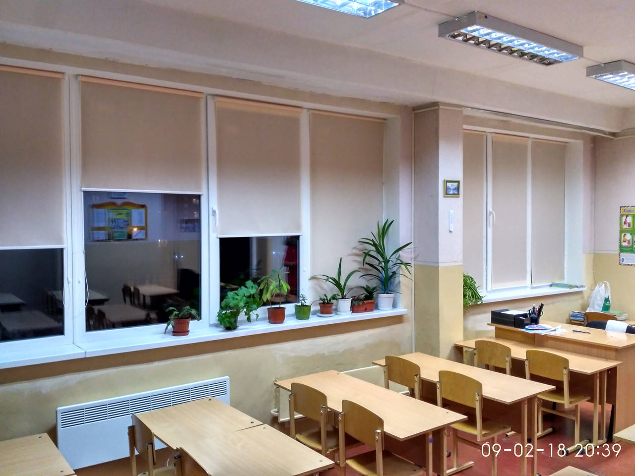 

Ролеты - Хороший подарок окнам. Купить ролеты в квартиру дом офис