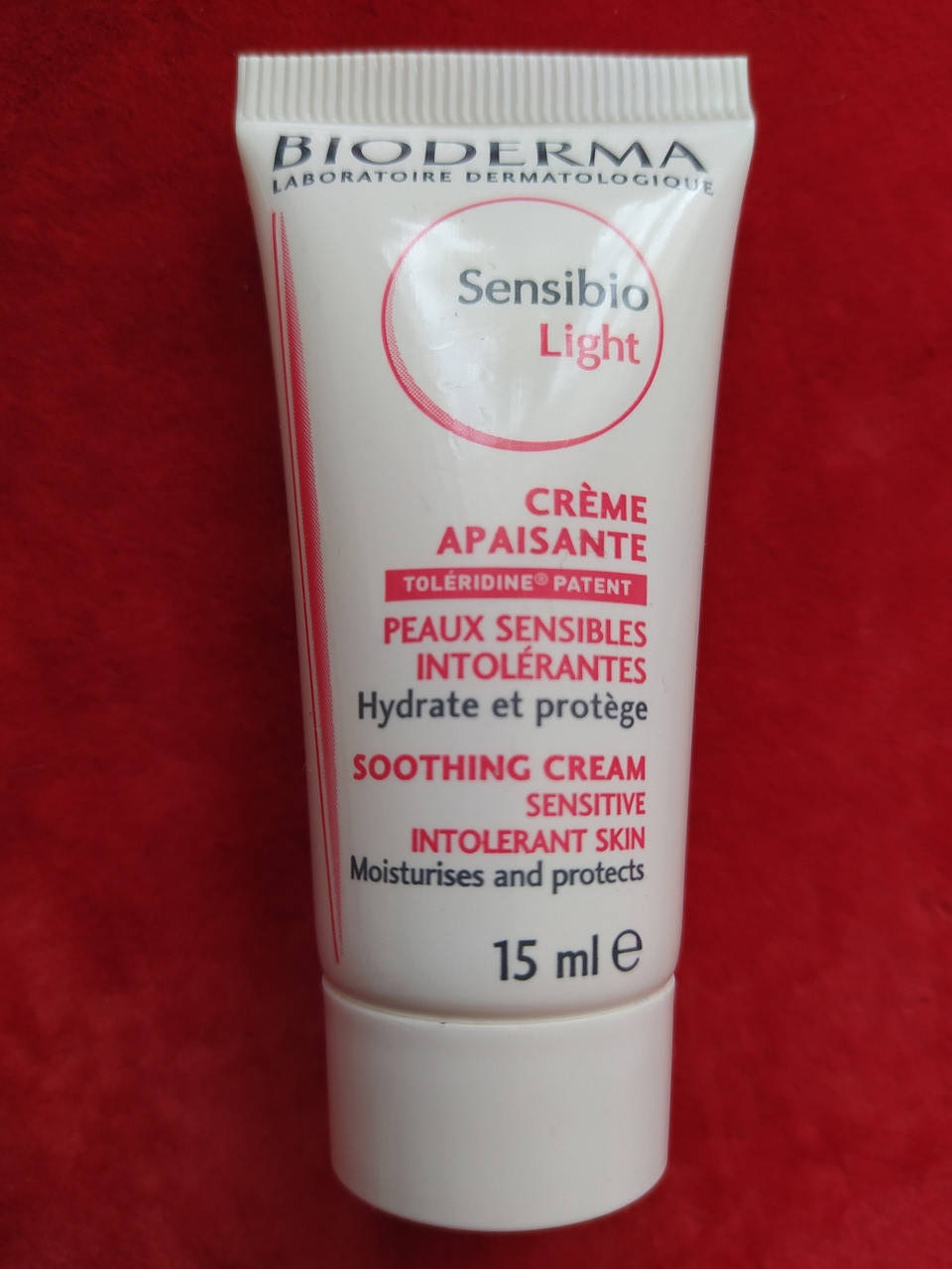 

Крем легкий для лица Биодерма Сансибио Bioderma Sensibio Light Soothing Cream