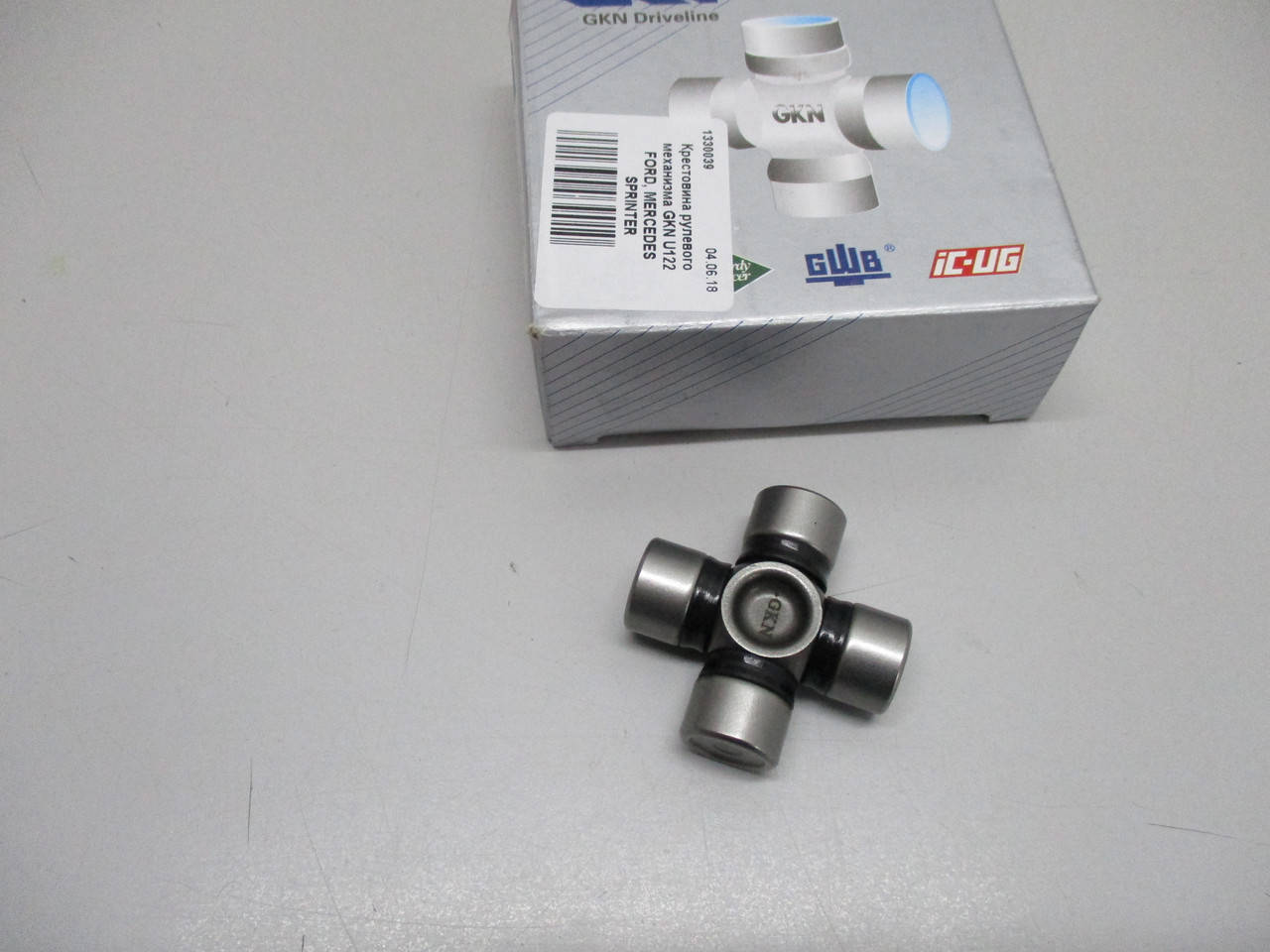 

Крестовина рулевого вала GKN U122 15x40 FORD, MERCEDES SPRINTER