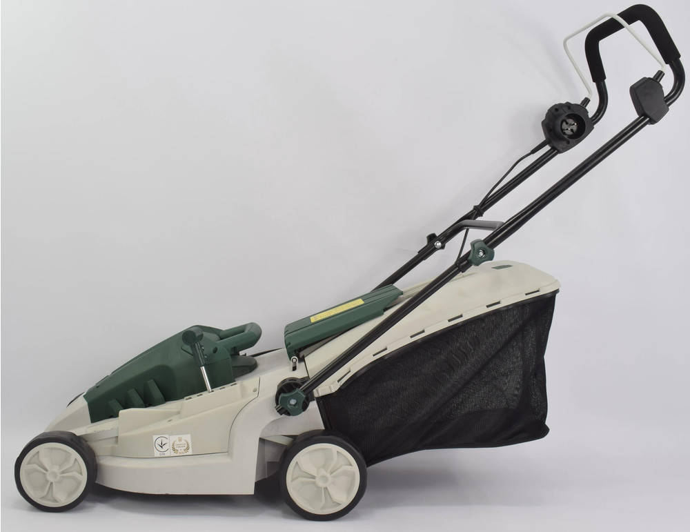 

Газонокосилка Iron Angel EM 3815