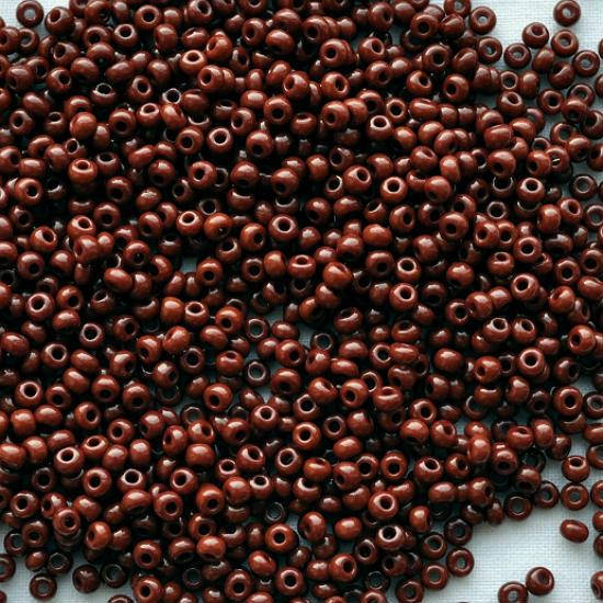 

Бисер 15/0 Чехия PRECIOSA (коричневый). Цена по 1 уп. 5 гр. (211-15/0-13600)