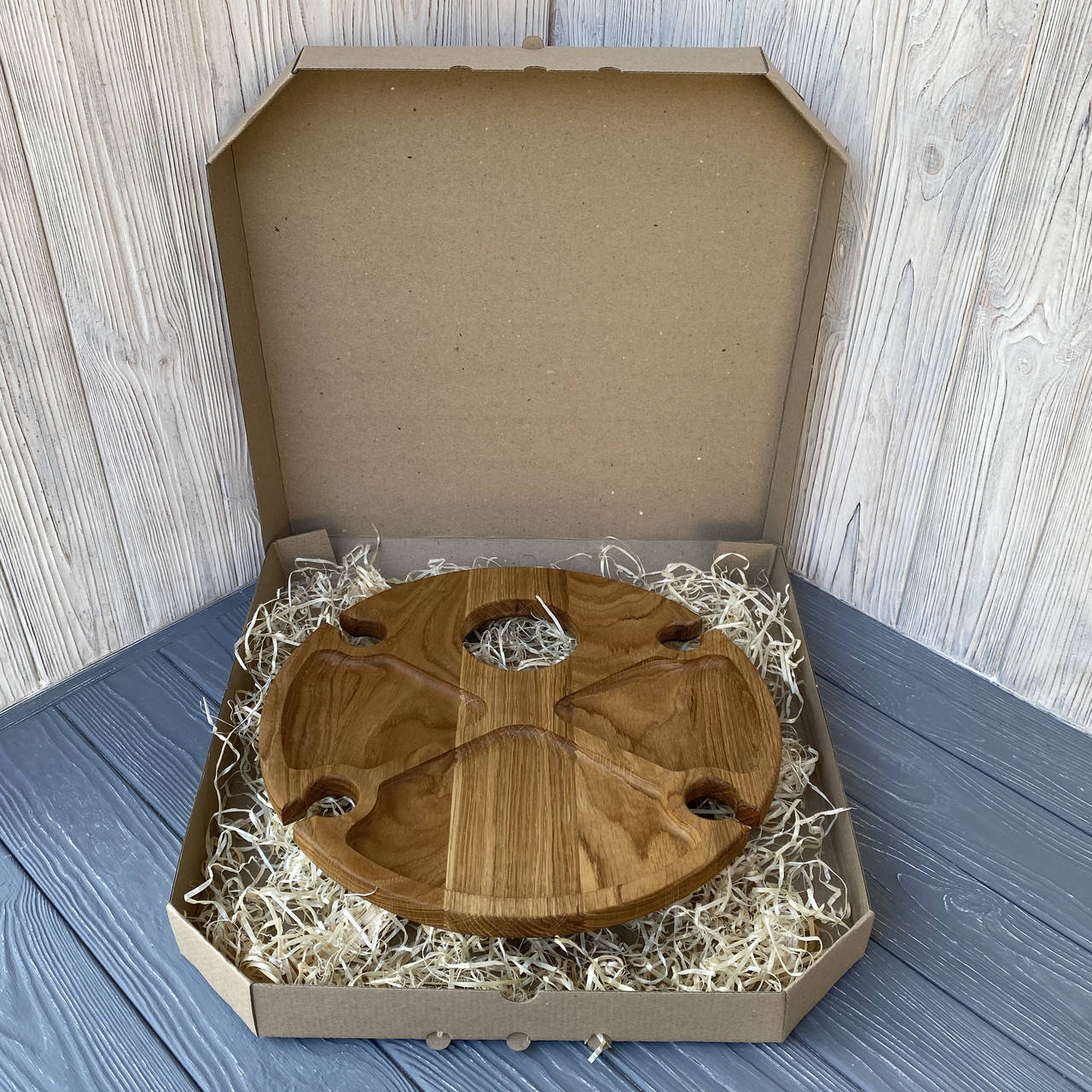 

Винный Столик на ножках из Натурального Дерева в подарочной упаковке, дуб, 35х17 см