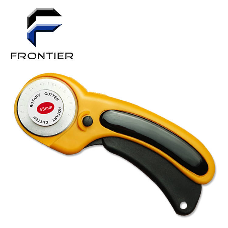 

Дисковый нож для пэчворка FRONTIER 45мм (6039)