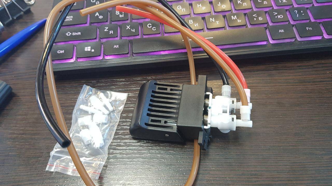 

Клапан регулировки уровня сидения DAF XF95/105 кнопка клавиша сиденья даф