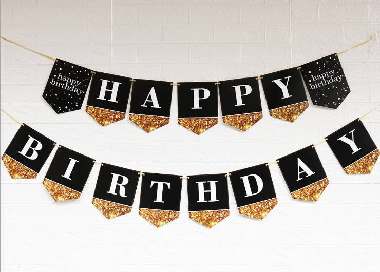 

Бумажная гирлянда из флажков "Золото на чёрном", 3 метра