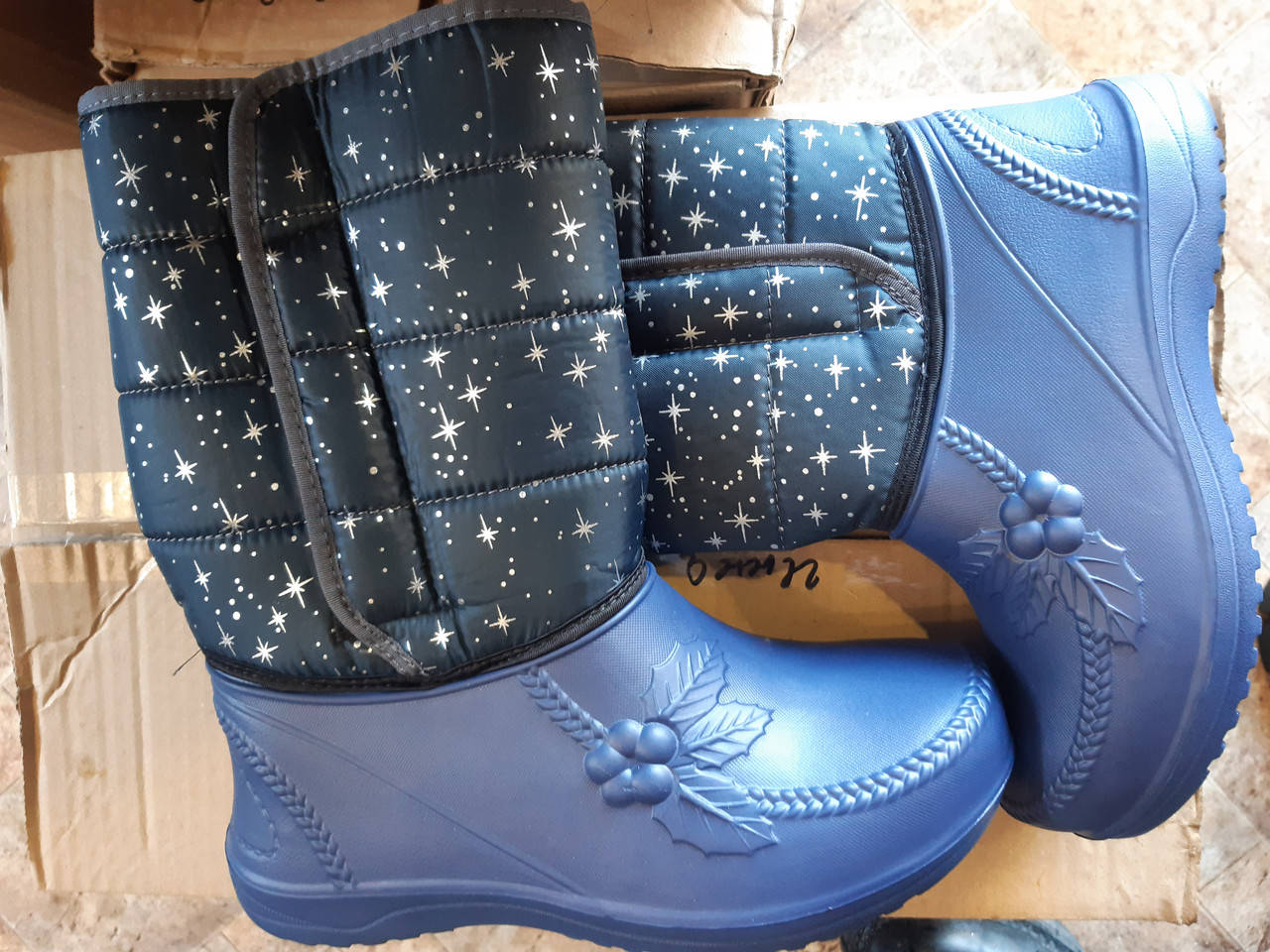 

Сапожки (дутики) женские утеплённые на липучке , пена, 37 - 41 размер. 38, Синий