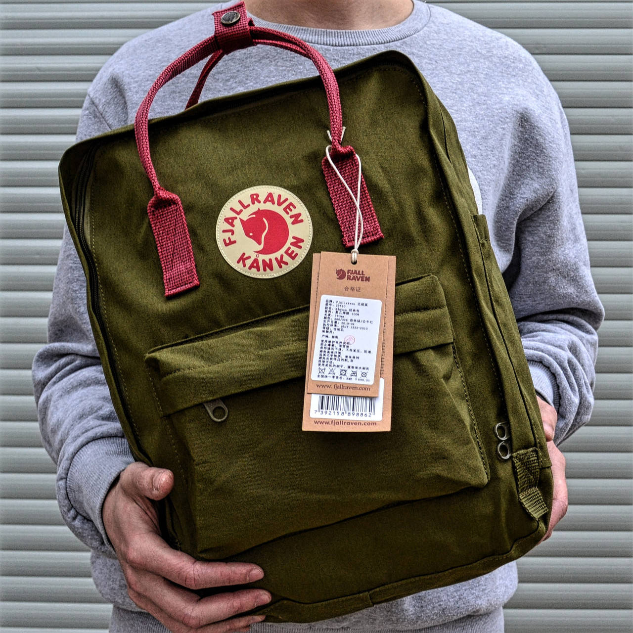 

Рюкзак Fjallraven Kanken Bag classic / ПРЕМІУМ ЯКОСТІ / Зелений з червоними ручками, Разные цвета