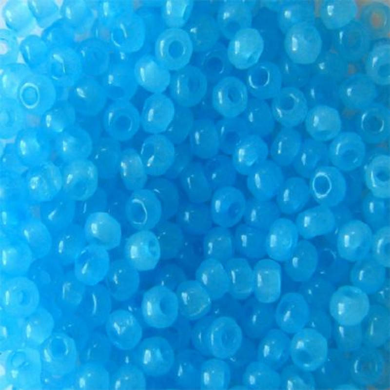 

407-10/0-02134 Бісер Чехія (алебастровий, блакитний)