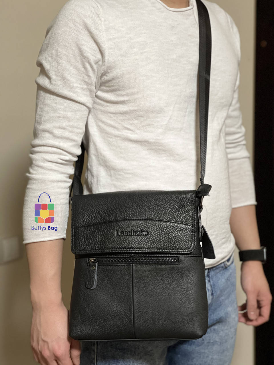 

Мужская сумка из натуральной кожи черная через плечо, Черный