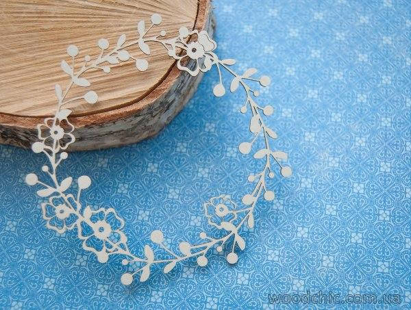 

Чипборд Венок цветочный с ягодами