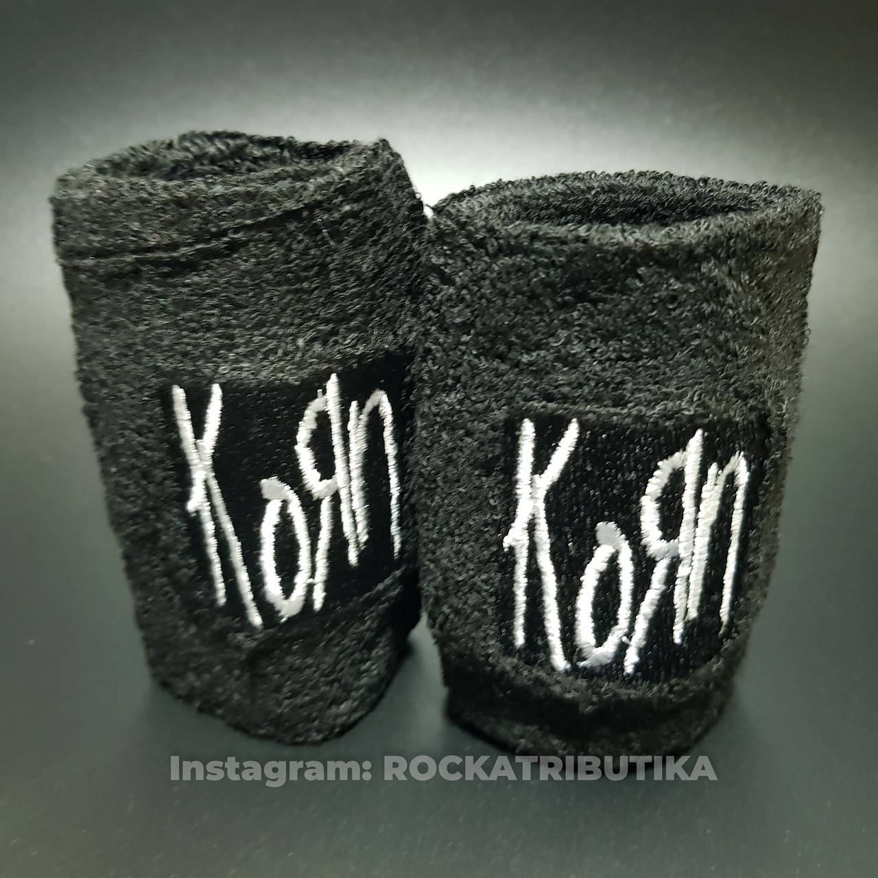 

Напульсник рок махровый Korn