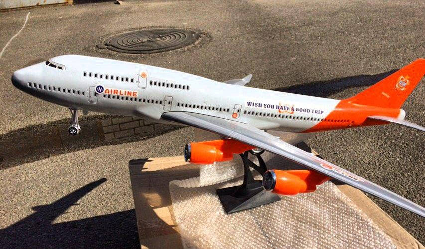 

Самолет Boeing 747-400