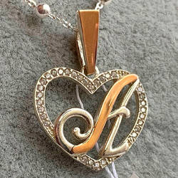 

Серебряный подвес с золотыми накладками с фианитами в форме сердца, буквы А ГТ-013