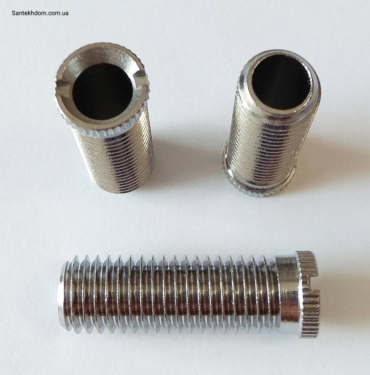 

Болт на евро сифон.