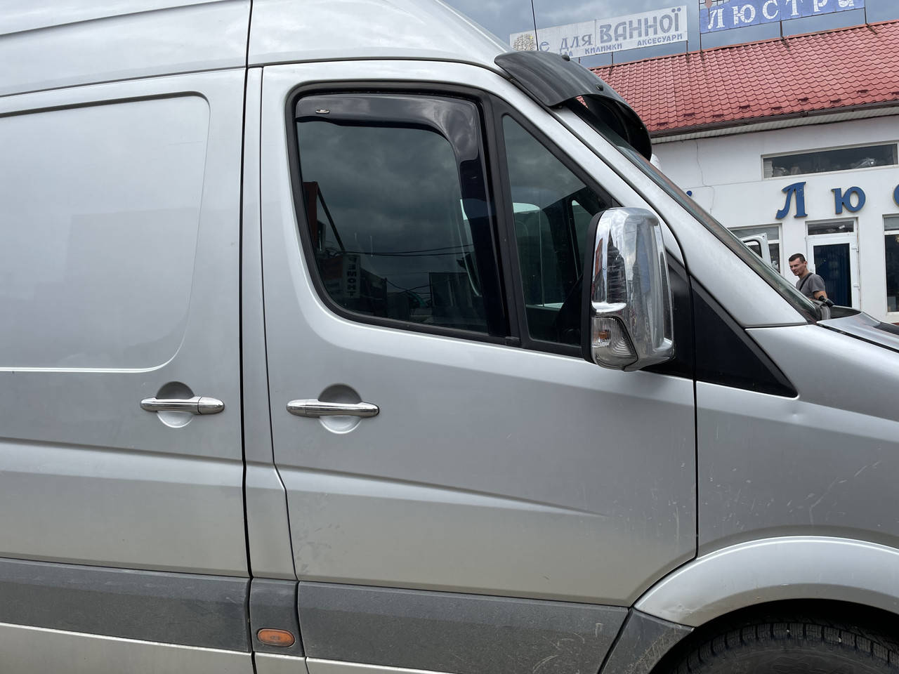 

Дефлекторы окон (ветровики) VW Crafter 2006 -> ( (вставные)