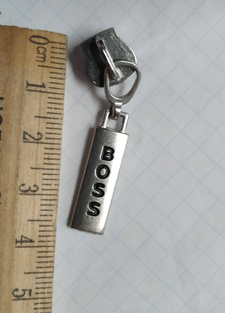 

Бегунок на молнию трактор (поштучно)