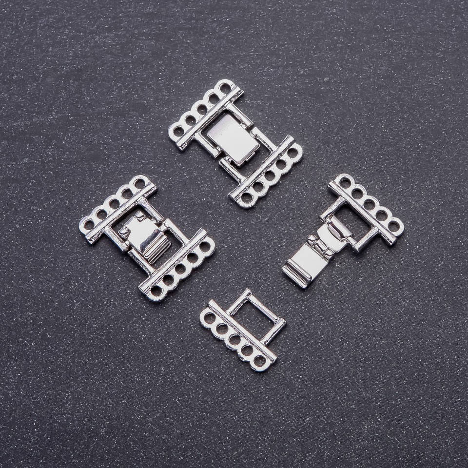 

Замочек на пять нитей 19х25мм