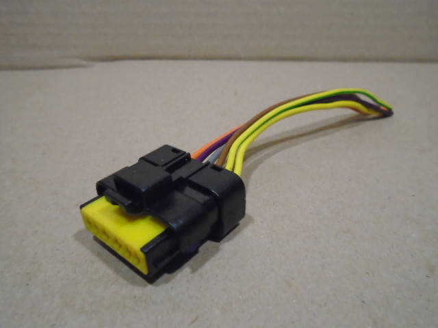 

Разъем датчика массового расхода воздуха ДМРВ ГАЗель (6конт)