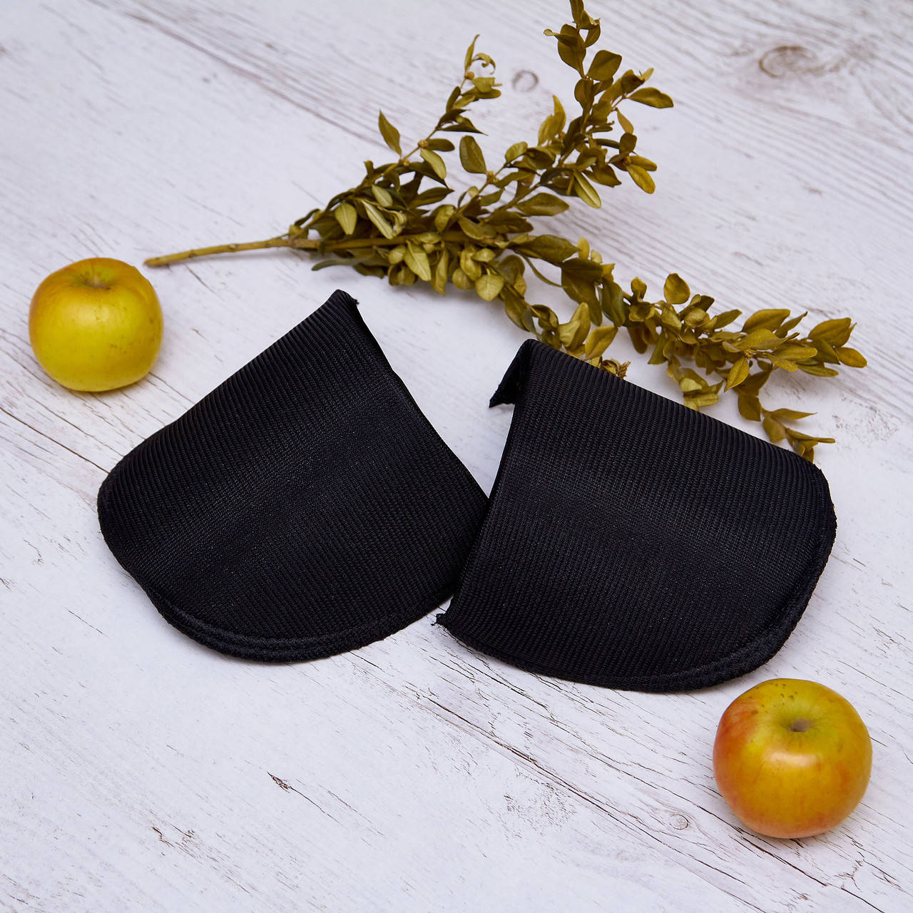 

Подплечники (плечевые накладки) для одежды маленькие / цвет черный / 14 см * 9 см / заказ от 1 пары