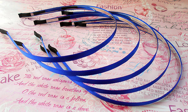 

Обруч 7мм метал, атлас синій (13289)