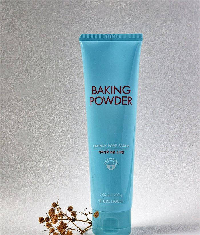 

Содовый скраб Etude House Baking Powder Crunch Pore Scrub Tube 200 мл.