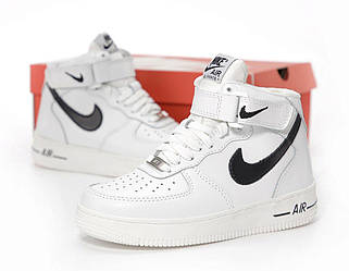 Жіночі зимові кросівки Nike Air Force 1 High Winter (білі з чорним) високі утеплені кеди на хутрі К14039