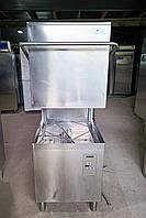 Професійна посудомийна машина купольного типу Zanussi