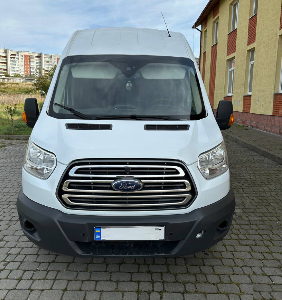 Накладки на решітку Ford Transit 2014-