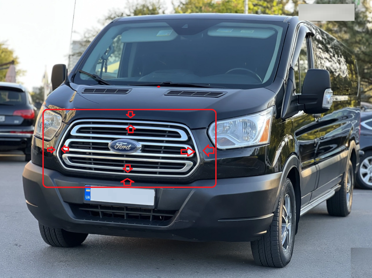 Обводка решітки  Ford Transit 2014 - 2018