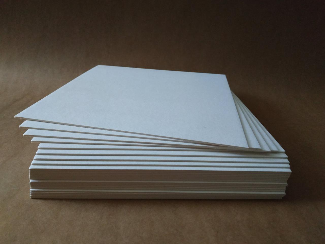 Набор 10 шт. белого пивного арома картона 1,5 мм производство Германия формат 20х20 см - фото 1 - id-p1991028697