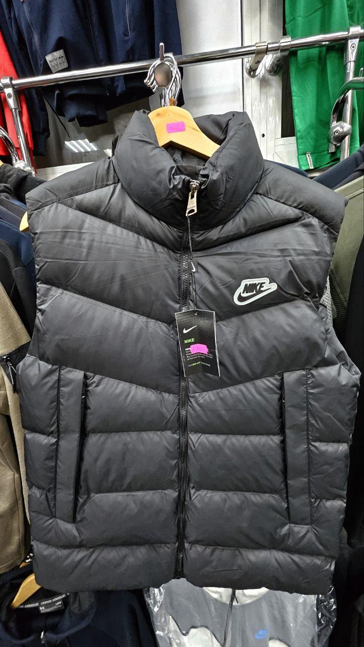 Чоловіча жилетка Nike, Чоловіча безрукавка Найк Чорний, жилетки чоловічі. Чоловічий спортивний одяг, фото 1
