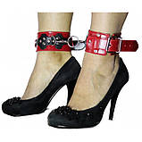 Окови БДСМ із натуральної шкіри червоного кольору з чорними вставками Scappa Кайф, фото 3