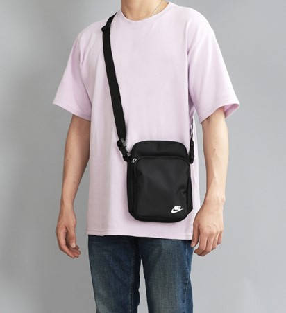 Nike hotsell bag heritage