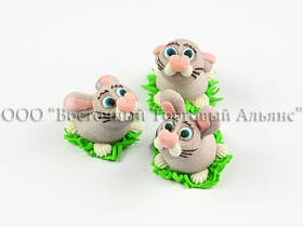 Фігурки з мастики — Зайчики